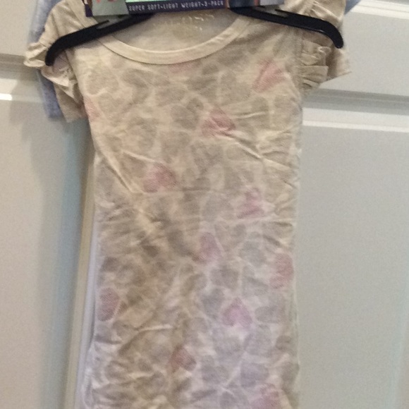 3 - shirt set - Girls Vigoss Short Sleeve Scoop Neck T-Shirts - Picture 3 of 6